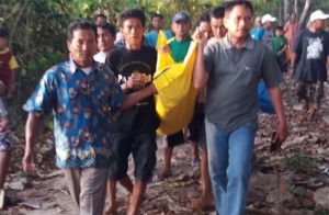 Seorang Wisatawan Tewas Terseret Ombak Saat Mancing