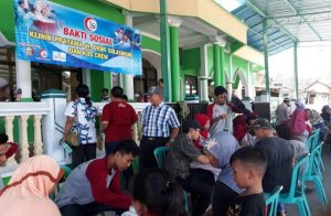 Hundreds of Enthusiastic Residents Take Free Treatment at Perum Sutri Sobo Banyuwangi