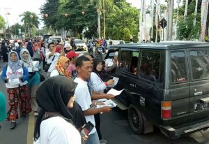 Ratusan Pengawas TPS di Banyuwangi Gelar Kampanye Anti Golput dan Tolak Politik Uang