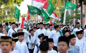 Ribuan Santri Banyuwangi Ikuti Kirab dan Apel HSN 2019