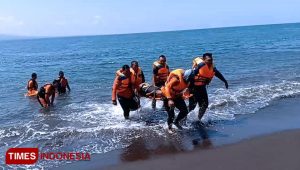 Latihan Sea Survival dan SAR Digelar di Selat Bali