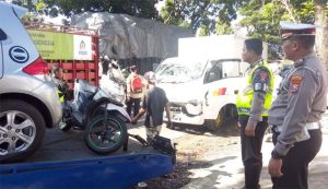 5 Kendaraan Terlibat Kecelakaan di Banyuwangi, 2 Orang Terluka