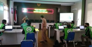 Banyuwangi Libatkan Kades Buka Pendampingan Warga Desa Ikut Kartu Prakerja