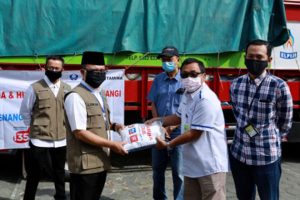 Pertamina & Hiswana Migas Banyuwangi Donasikan 5 Ton Beras bagi Warga Terdampak Covid-19