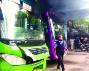 There are no buses for Surabaya majors