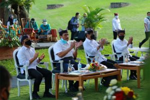 Rapat Dipimpin Luhut, Dua Menteri hingga Bos Swasta-BUMN Genjot Ekonomi Banyuwangi