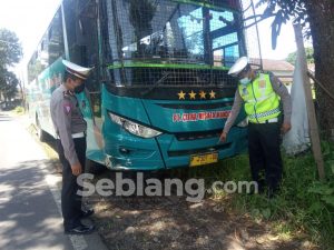 Satu Orang Tewas Dalam Kecelakaan Bus Wisata VS Motor Scoopy