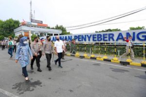 Jelang Larangan Mudik, Kapolda Jatim Pantau Penyeberangan Ketapang Banyuwangi