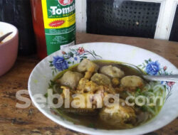 Bakso Legendaris Pak Saeton Kuah Soto sejak 1969