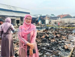 Baru Kulakan dari Surabaya, Seluruh Dagangan Jadi Arang