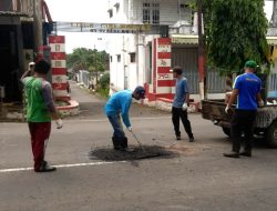 Dinas PU CKPP Gencar Lakukan Perbaikan Jalan Berlubang di Banyuwangi