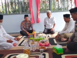 Village Kiai Departed “Umrah” by Banyuwangi Police Chief