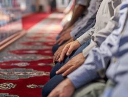 PPKM Luar Jawa-Bali Diperpanjang, Tadarus dan Tarawih di ‘Masjid’ Diperbolehkan saat Ramadhan
