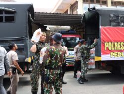 Banyuwangi Polresta Send 2 Trucks Loaded with Social Assistance for Cianjur Earthquake Victims