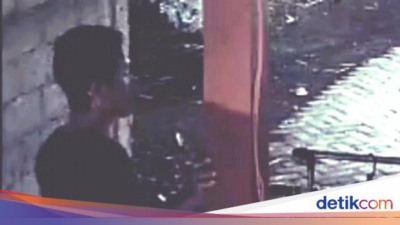 Maling Terekam CCTV Mencuri Celana Dalam Penghuni Kos Wanita di Banyuwangi