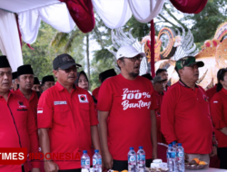 Celebrate Party Anniversary, Banyuwangi PDIP Cadres Spread Benefits for Future Life