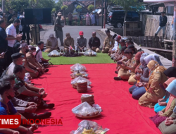 Take Flood Seriously, Banyuwangi Deploys a Team Along the River