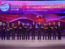 Presiden Jokowi Resmi Buka KTT ke-43 ASEAN dan KTT Lainnya di JCC