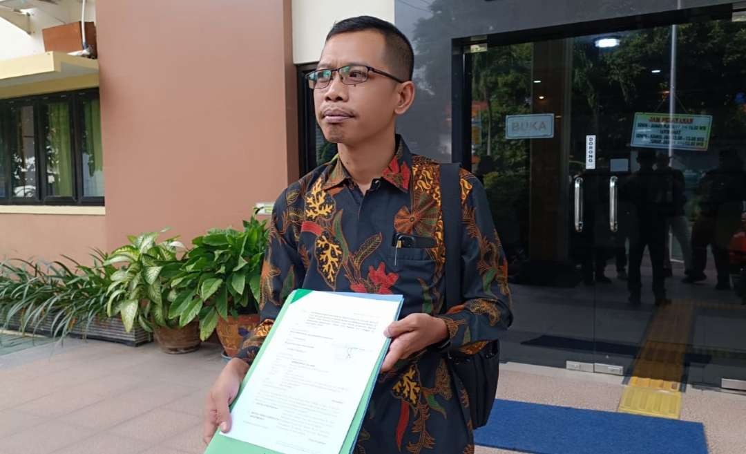 lawyer-submits-material-test-parking-subscription-in-banyuwangi