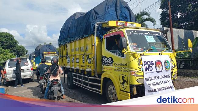 KPU Banyuwangi Distribusikan Logistik Pemilu ke Setiap Kecamatan