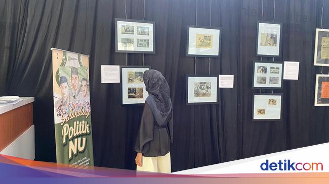 Arsip-Foto Dinamika Politik Orde Lama Dipamerkan di Banyuwangi