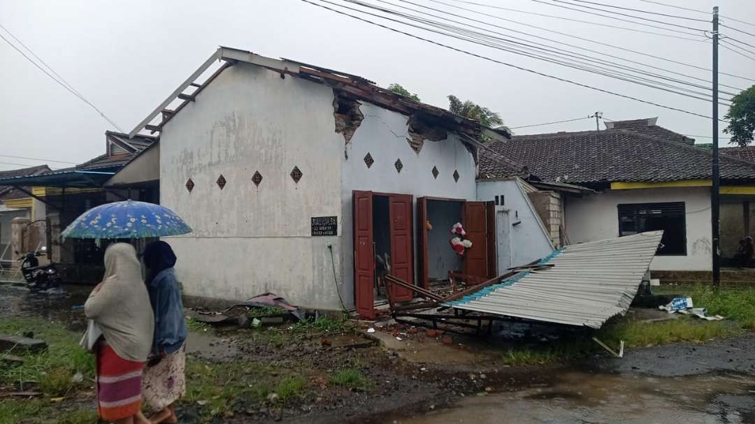 Puluhan Rumah Dua Desa Di Banyuwangi Rusak Akibat Puting Beliung