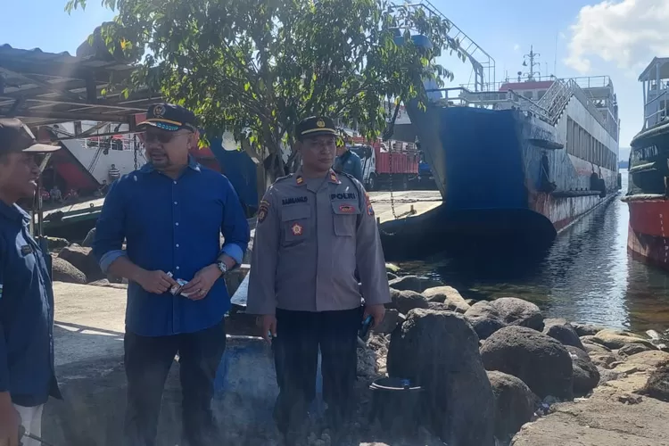 receive-report-fraud-queue-of-vehicles-at-port-ketapang-banyuwangi,-members-of-the-dpr-ri-down-the-mountain,-sumail:-game-as-that-day-was-done