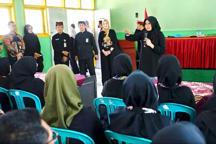 pemkab-banyuwangi-beri-edukasi-literasi-keuangan,-ingatkan-p3k-hindari-jerat-pinjol-dan-judol