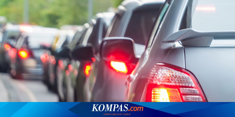 cerita-sopir-1-jam-terjebak-macet-di-jalur-gumitir-imbas-truk-terguling