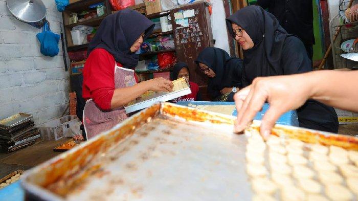 Banyuwangi-residents-home-baked-business-empowers-oddgj-patients,-regent:-semoga-jadi-ladang-ibadah-–-tribunjatim.com