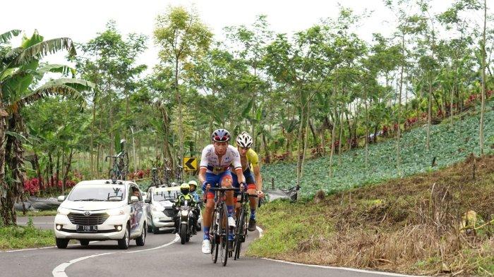 present-the-beauty-of-banyuwangi-nature-landscape,-this-extreme-track-must-conquer-tour-de-ijen-racers–-tribunjatim.com