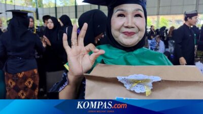 nenek-69-tahun-bangga-diwisuda-di-sekolah-orangtua-hebat,-belajar-“parenting”-untuk-cucu