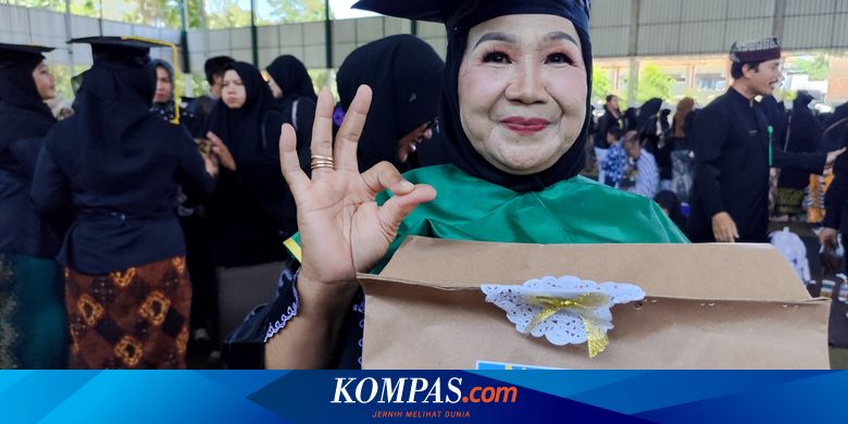 nenek-69-tahun-bangga-diwisuda-di-sekolah-orangtua-hebat,-belajar-“parenting”-untuk-cucu