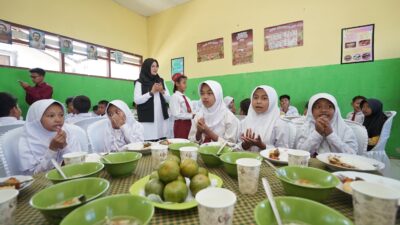 work-in-the-village,-regent-ipuk-simulation-nutritious-lunch-program