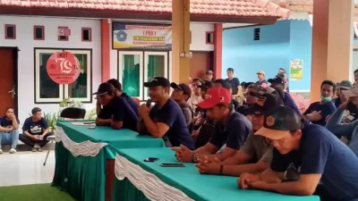 karyawan-tambang-emas-pt-bsi-diminta-sabar-menunggu,-camat-pesanggaran:-keresahan-sudah-saya-sampaikan