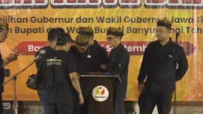 breaking-news-:-ketua-bawaslu-banyuwangi-ambruk-usai-beri-sambutan-deklarasi-kampanye-damai-–-tribunjatim.com