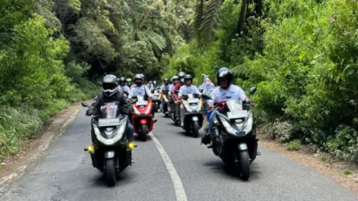 ribuan-rider-eksplorasi-keindahan-wisata-banyuwangi,-finish-di-twa-ijen