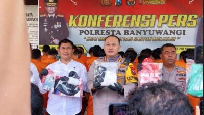 hasil-operasi-tumpas-narkoba-banyuwangi,-43-pelaku-dijebloskan-bui,-barang-bukti-disita-1,6-kg-sabu-–-tribunjatim.com