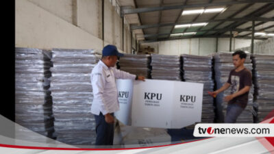 five-types-of-logistics-2024-pilkada-arrived-in-banyuwangi-kpu-warehouse