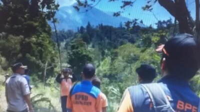 lereng-gunung-agung-di-bali-seluas-100-hektare-terbakar:-ini-pemicu-api-menurut-bpbd-karangasem