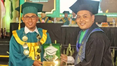 muhammad-mukhtar-latifil-ansori-is-the-best-graduate-in-uimsya-blokagung,-still-studying-despite-sickness