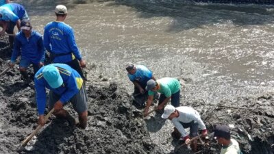 giliran-dam-karangdoro-dikeringkan-yang-berlangsung-selama-15-hari-dalam-setahun